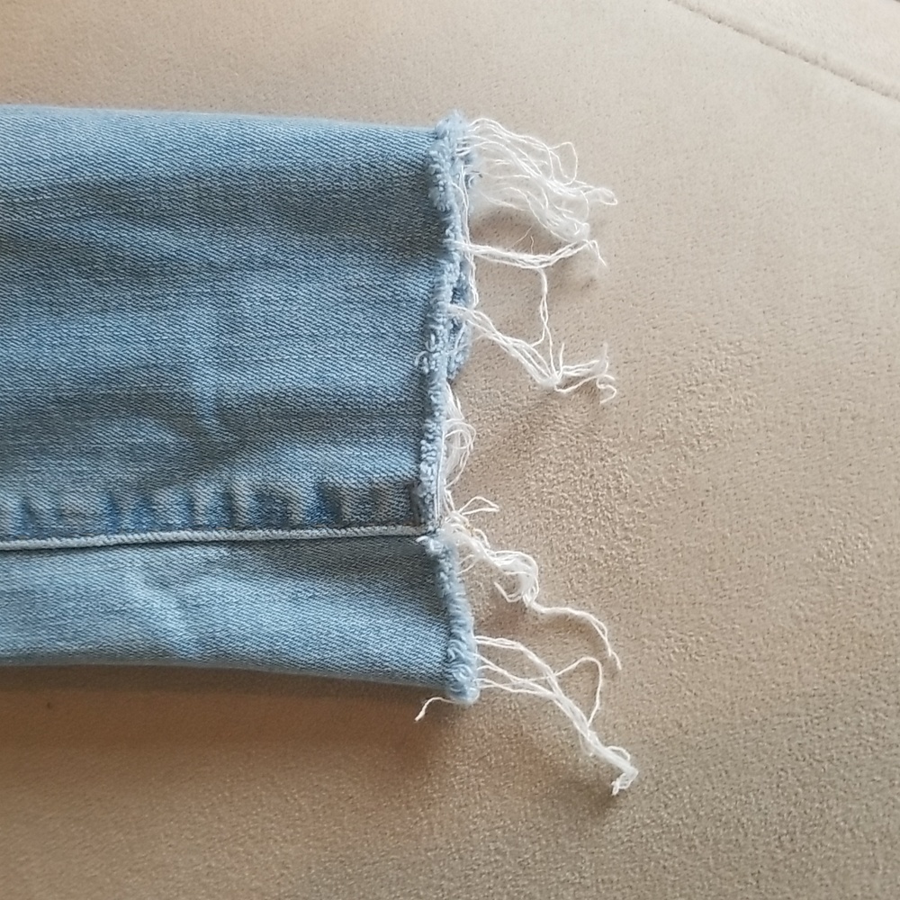 Universal Thread jeans - Picture 2 of 10